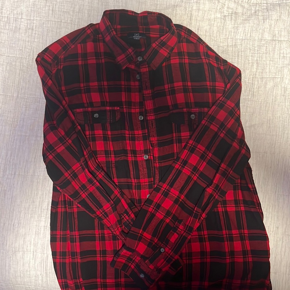 Flannel long sleeve button up